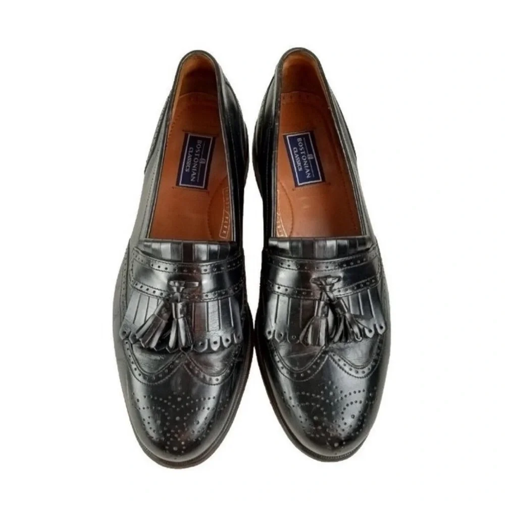 VGUC- Bostonian Classics ‘Kiltie’  Leather WIDE Width Dress Loafers